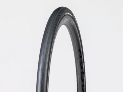 pneu route  Bontrager R2 Hard-Case Lite 700x25c